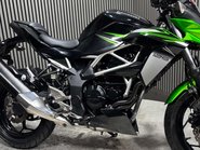 Kawasaki Z 2023 125CC NAKED BIKE MOT 10/27 WARRANTY SERVICED 1 OWNER 21
