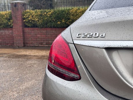 Mercedes-Benz C Class 2.0 C 220 AMG Line Premium D Auto 4dr 14