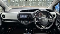 Toyota Yaris 1.33 Dual VVT-i Design Hatchback 5dr Petrol Multidrive S Euro 6 (99 ps) 17