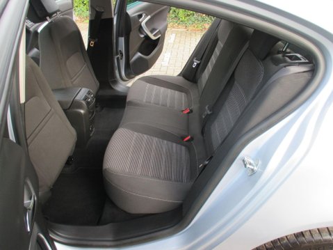 Vauxhall Insignia 1.8 16V SRi Euro 5 5dr 29