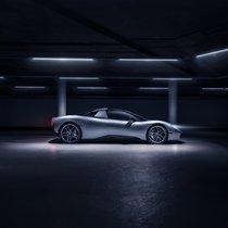 BE QUICK. THE GORDON MURRAY AUTOMOTIVE T.33 IS FINALLY HERE AND THERE’S ONLY 100 OF THEM. 2