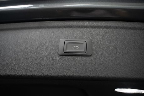 Audi Q5 2.0 TFSIe 50 Edition 1 SUV 5dr Petrol Plug-in Hybrid S Tronic quattro Euro 35
