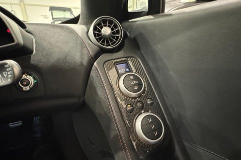 McLaren MP4-12C V8 19