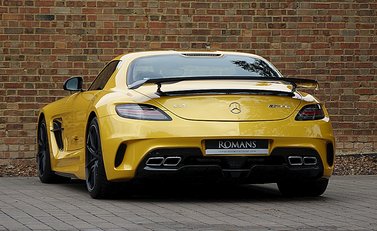 Mercedes-Benz SLS AMG Black Series 7