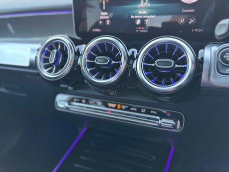 Mercedes-Benz GLB 2.0 GLB220d AMG Line (Premium Plus) SUV 5dr Diesel 8G-DCT 4MATIC Euro 6 28