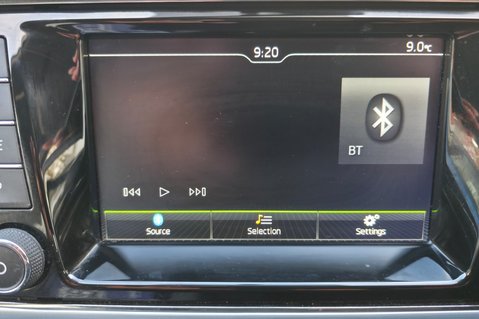 Skoda Fabia 1.2 SE TSI LOOK! £20.00 R/TAX .. 6 MAIN DEALER SERVICES! 1 OWNER..P/SENSORS 21