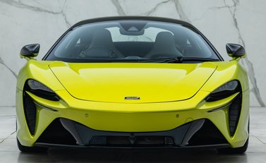 McLaren Artura 7