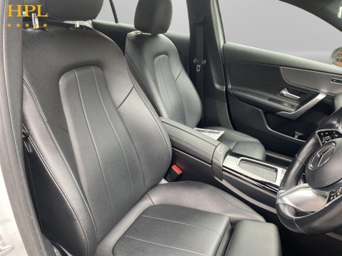 Mercedes-Benz A Class 1.3 A180h MHEV Sport (Executive) Hatchback 5dr Petrol Hybrid 7G-DCT Euro 6 11
