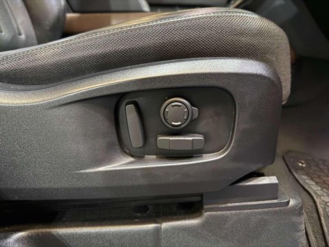 Land Rover Defender 3.0 P400 MHEV X SUV 5dr Petrol Auto 4WD Euro 6 (s/s) (400 ps) 67