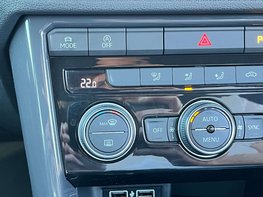 Volkswagen T-Roc 1.5 T-Roc SEL TSi Evo 5dr 54
