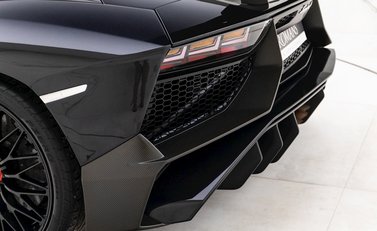 Lamborghini Aventador SV LP 750-4 Roadster 33