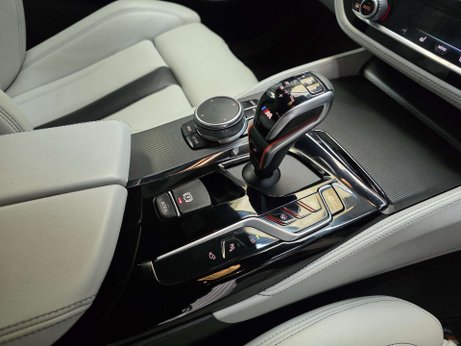 BMW M5 4.4i V8 Competition Saloon 4dr Petrol Steptronic xDrive Euro 6 (s/s) (625 p 7