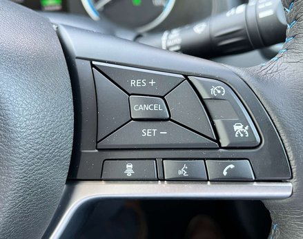 Nissan LEAF Leaf N-Connecta Electric 110Kw 39kWh (AUTOMATIC) 5dr 70