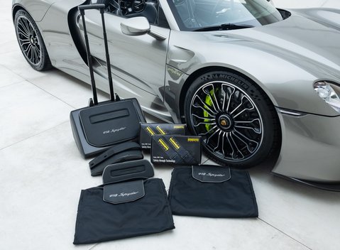 Porsche 918 Spyder 10