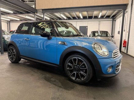 Mini Hatch 1.6 Cooper Bayswater 3dr