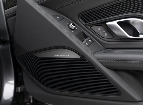 Audi R8 V10 Performance Carbon Black 17