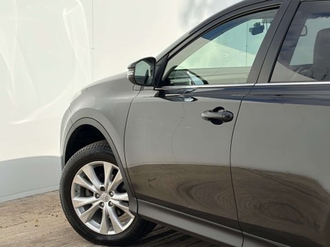 Toyota Rav4 2.2 RAV4 Invincible D-4D 4WD 5dr 49