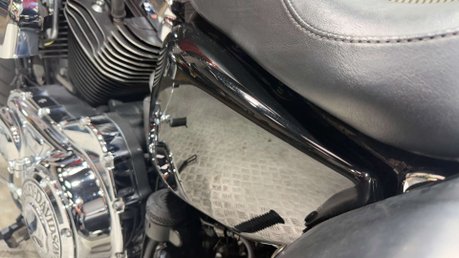 Harley-Davidson Sportster 1200 XL1200C 2011 ONLY 7K NEW MOT CUSTOM CRUISER BIKE 51