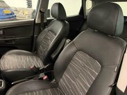 Kia Venga 1.6 4 Auto Euro 6 5dr 32