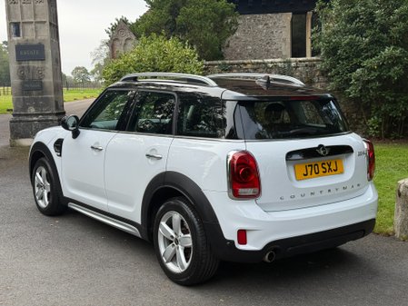 Mini Countryman COOPER D 11