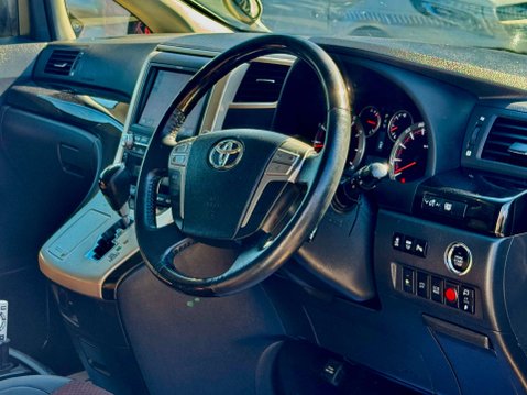 Toyota Alphard TYPE GOLDEN II V6 6