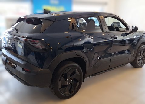 Suzuki e Vitara Motion 61kWh electric 2WD 2