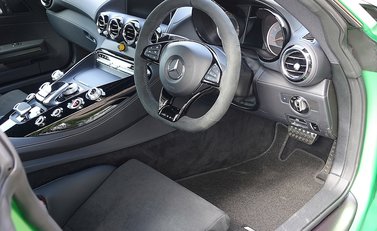Mercedes-Benz AMG GT R GT R 18