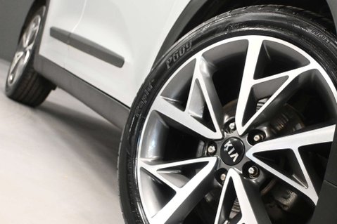 Kia Niro 1.6 Niro 3 HEV Semi-Auto 5dr 8