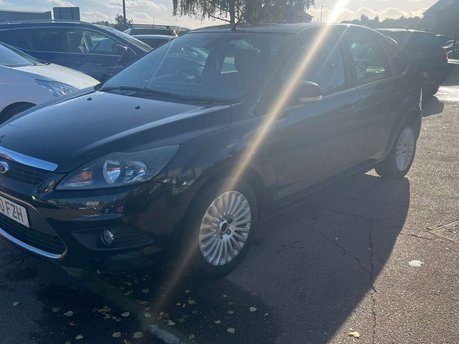 Ford Focus 1.6 TDCi DPF Titanium Hatchback 5dr Diesel Manual (115 g/km, 108 bhp)