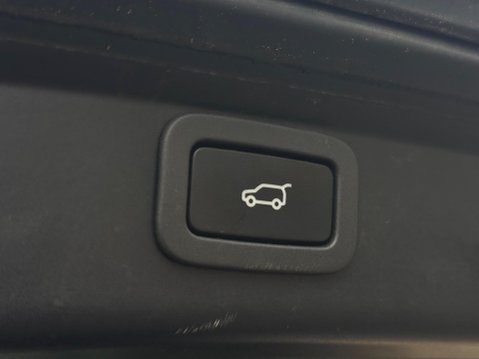 Jaguar I-Pace 400 90kWh SE Auto 4WD 5dr 49