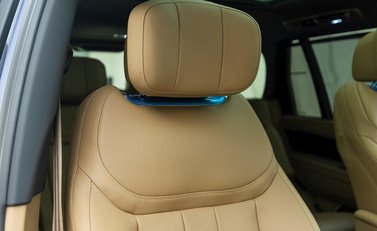 Land Rover Range Rover P530 Autobiography LWB 7 Seater 11