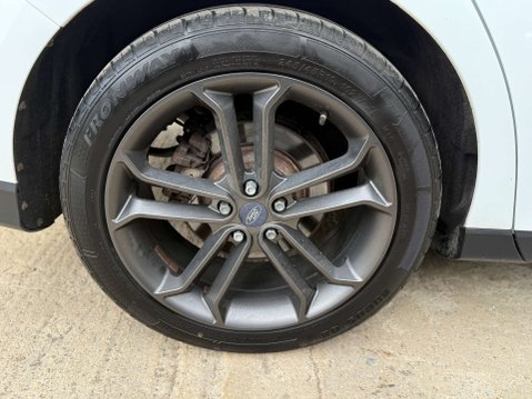 Ford Galaxy 2.0 Galaxy Titanium EcoBlue Auto 5dr 43