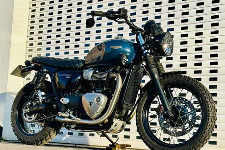 Triumph Bonneville Bonneville T100 2