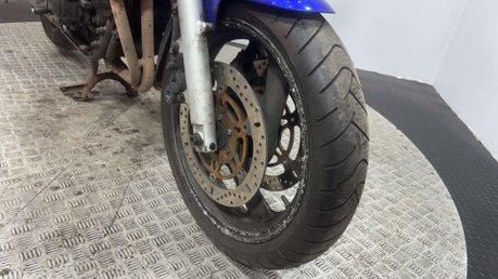 Yamaha FZS 2003 HIGH MILES RUNNING PROJECT BIKE SPARES OR REPAIR 600CC 29