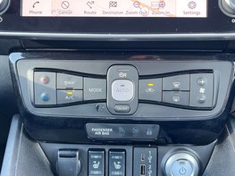 Nissan LEAF Leaf E + N-Connecta Electric, 60.9 kw/h battery, 239 mile range 5dr 48