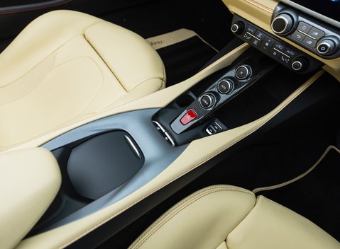 Ferrari Portofino M 26