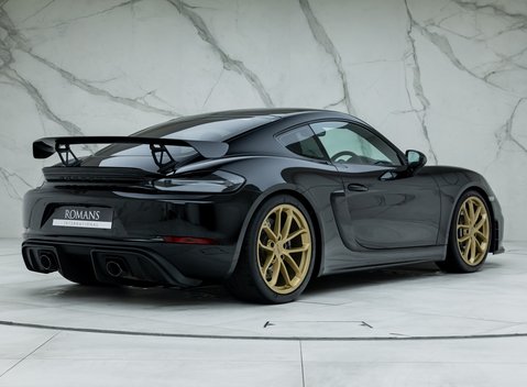 Porsche Cayman GT4 (718) 3