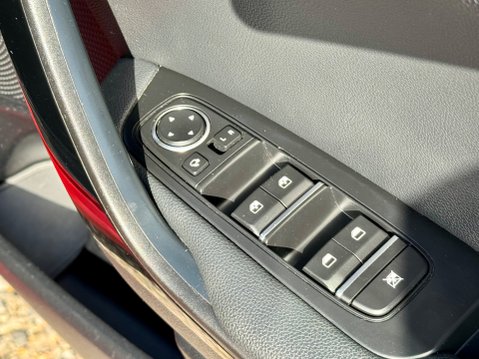 Kia Ceed CRDI 3 ISG 19