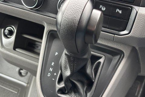 Volkswagen Crafter CR35 177 ps Tdi Trendline 4Motion DSG Panel Van - Diff Lock 40