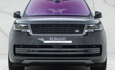 Land Rover Range Rover D350 Autobiography LWB 7 Seater 4