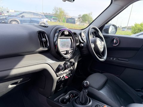 Mini Countryman 1.5 COOPER 11