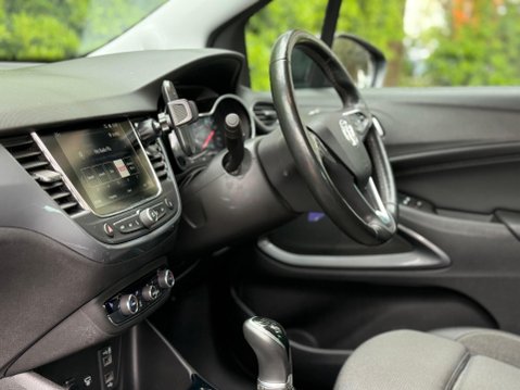 Vauxhall Crossland 1.2 Elite Nav Euro 6 (s/s) 5dr 9