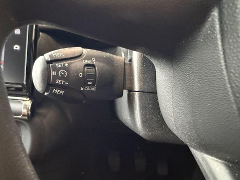 Citroen C3 1.2 PureTech PLUS Euro 6 (s/s) 5dr 28