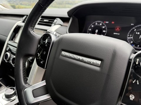Land Rover Discovery SDV6 HSE 31
