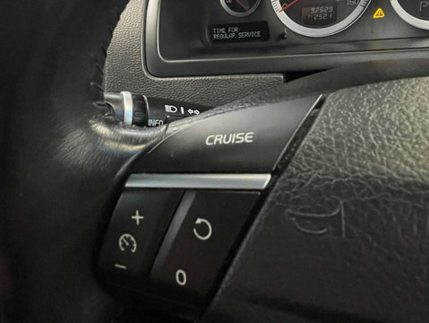 Volvo XC90 2.4 XC90 Executive D5 AWD Auto 4WD 5dr 17