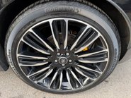 Land Rover Range Rover Velar R-DYNAMIC HSE 300D 19