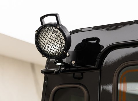 Land Rover Defender 110 XS 27