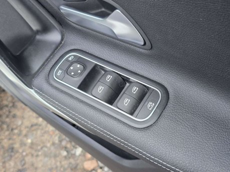 Mercedes-Benz A Class 1.5 A180d Sport Hatchback 5dr Diesel 7G-DCT Euro 6 (s/s) (116 ps) 26