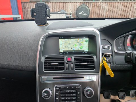 Volvo XC60 D4 SE LUX NAV 18
