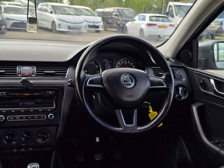 Skoda Rapid 1.2 TSI SE Hatchback 5dr Petrol Manual Euro 5 (86 ps) 31